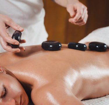 hot-stone-massage_798657-7908.jpg